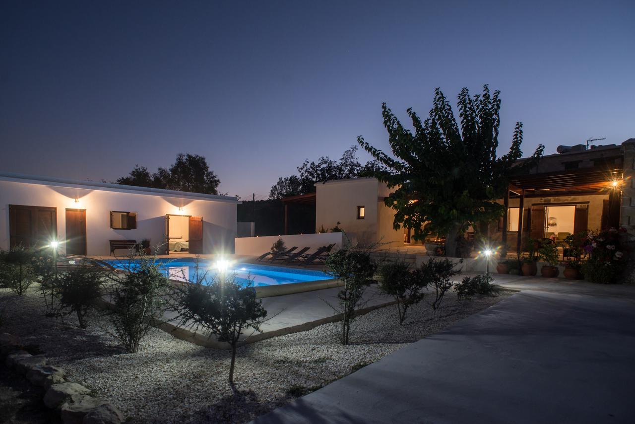 Chloe'S House Guest House Pano Akourdalia Exterior photo